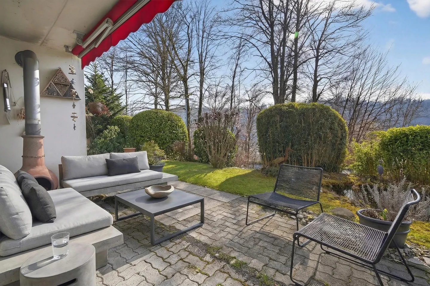 4.5 Room Corner House – Quiet & Sunny with Development Potential - Photo 3 of 6