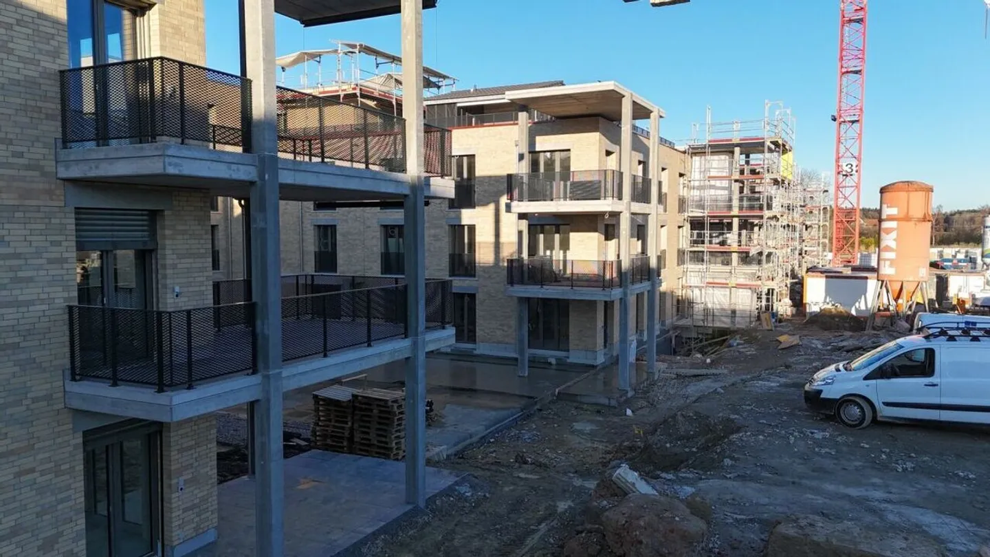 Paradiso di 3,5 stanze con orientamento a sud e grande area giardino (C 0.2) - Foto 13 di 18