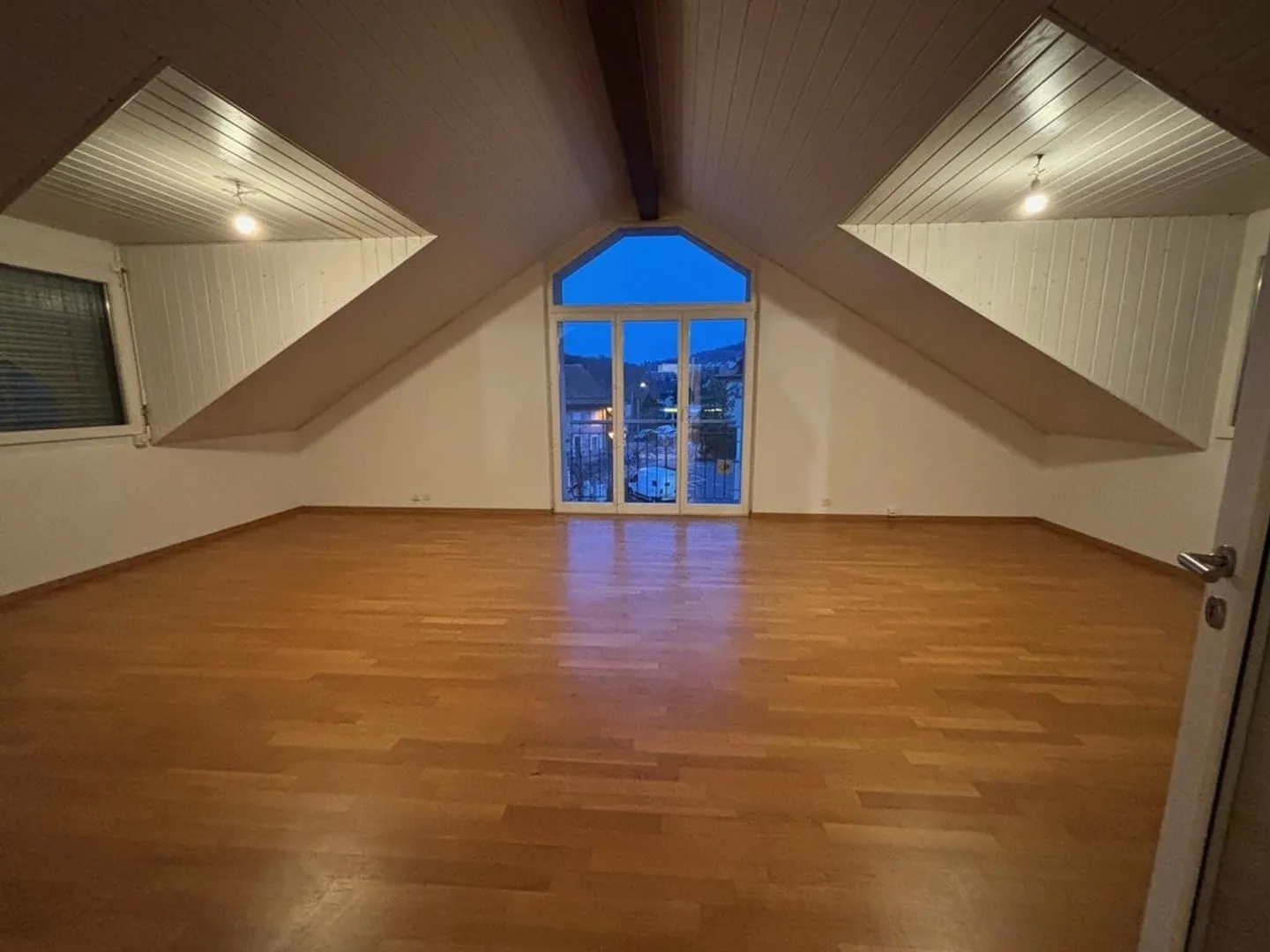 Charmant Appartement Duplex à Chexbres - Photo 3 sur 12