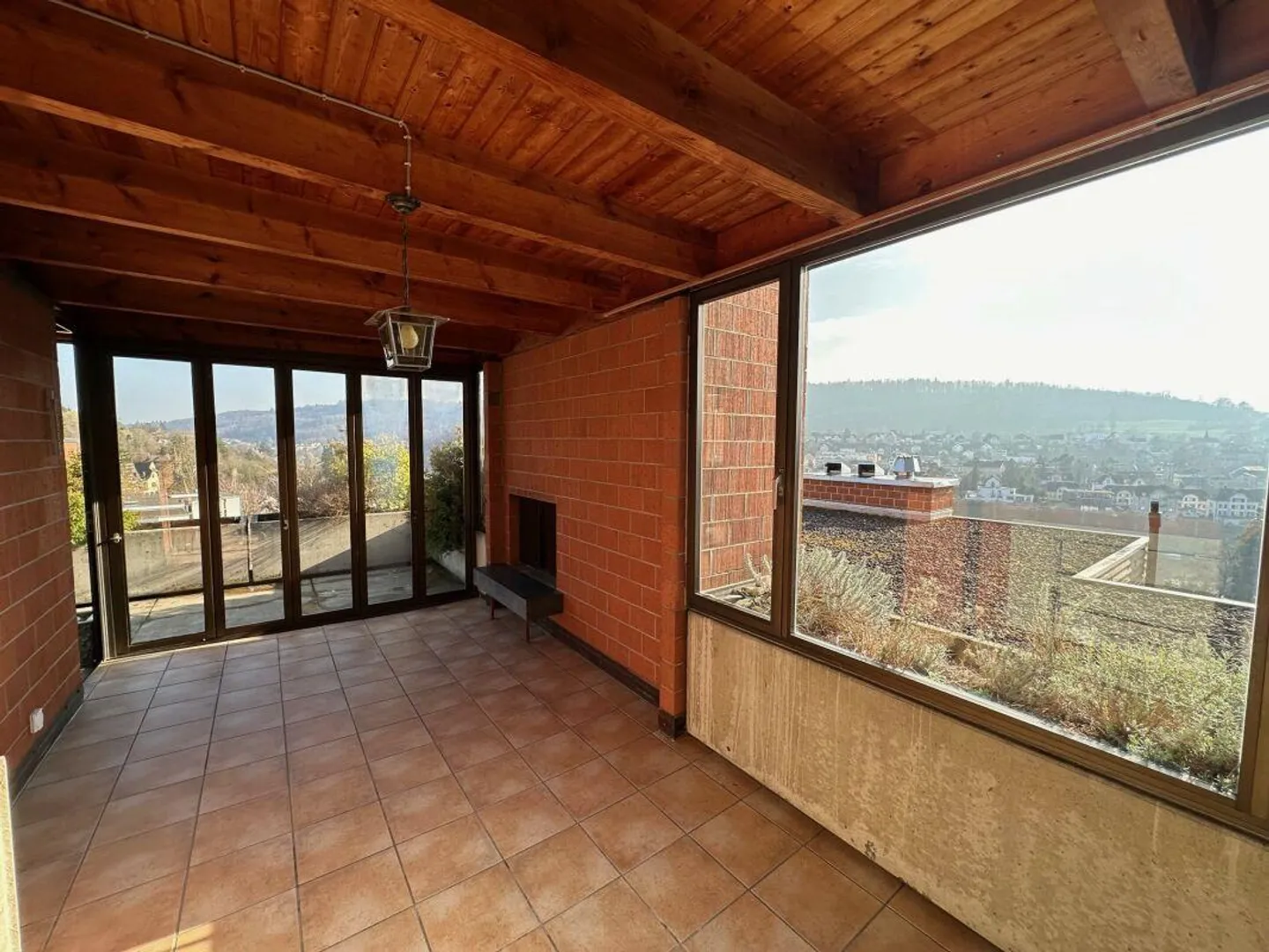 Terrassenwohnung mit Weitsicht auf den Rhein - Foto 4 di 9