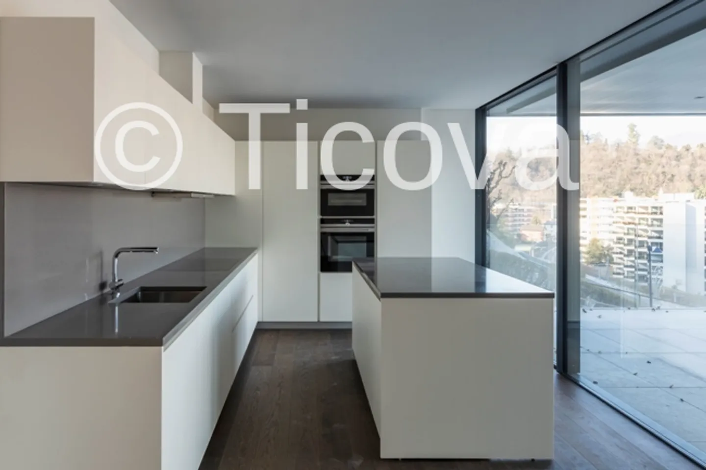 Penthouse for sale - Photo 2 of 5