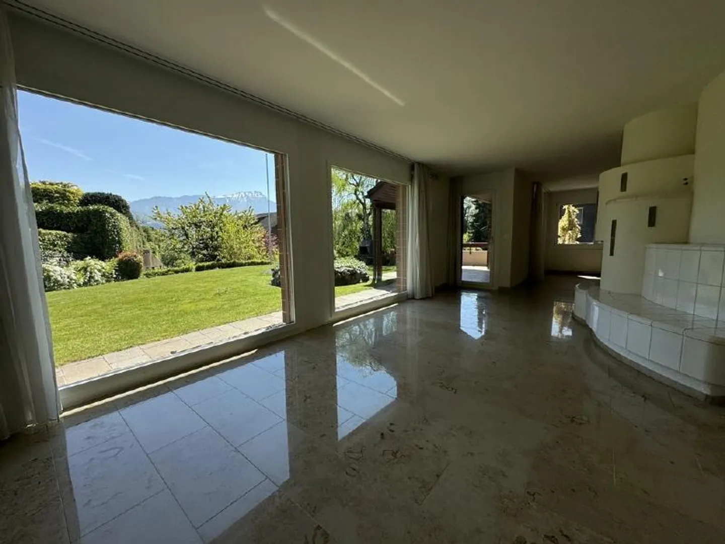 Single-family house - Photo 4 of 9