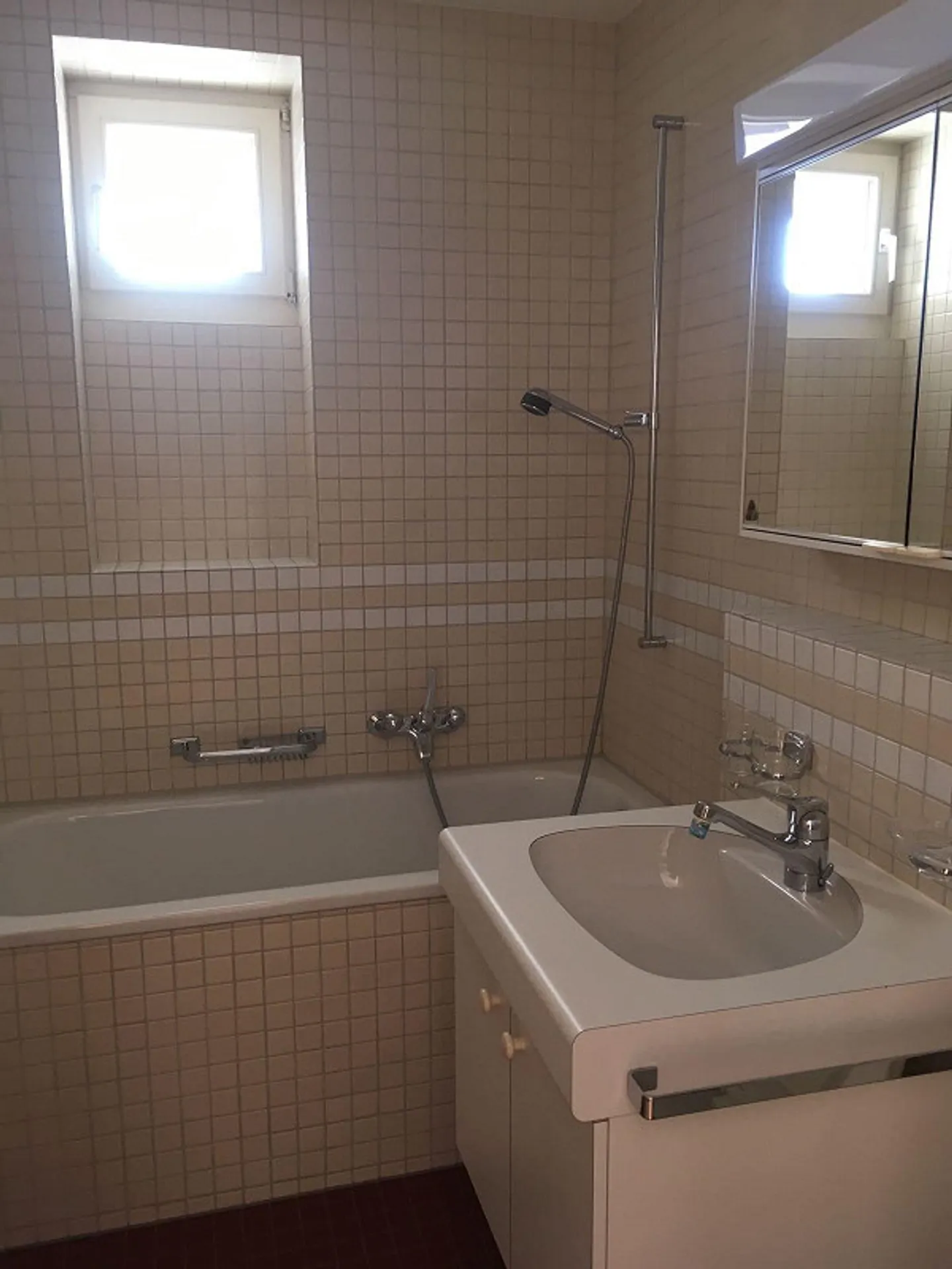 Charmante Wohnung mit Grosser Terrasse - Foto 6 von 6