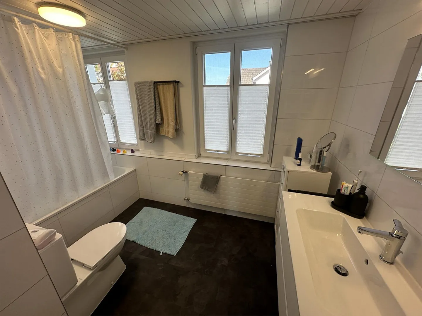 Einfamilienhaus im Zentrum mit Gewerbefläche - Foto 10 von 11