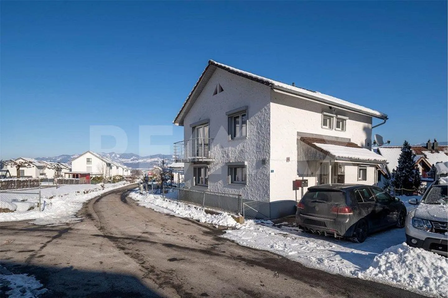 Einfamilienhaus mit Charme und Potenzial in Reichenburg SZ zu kaufen! - Photo 1 sur 13