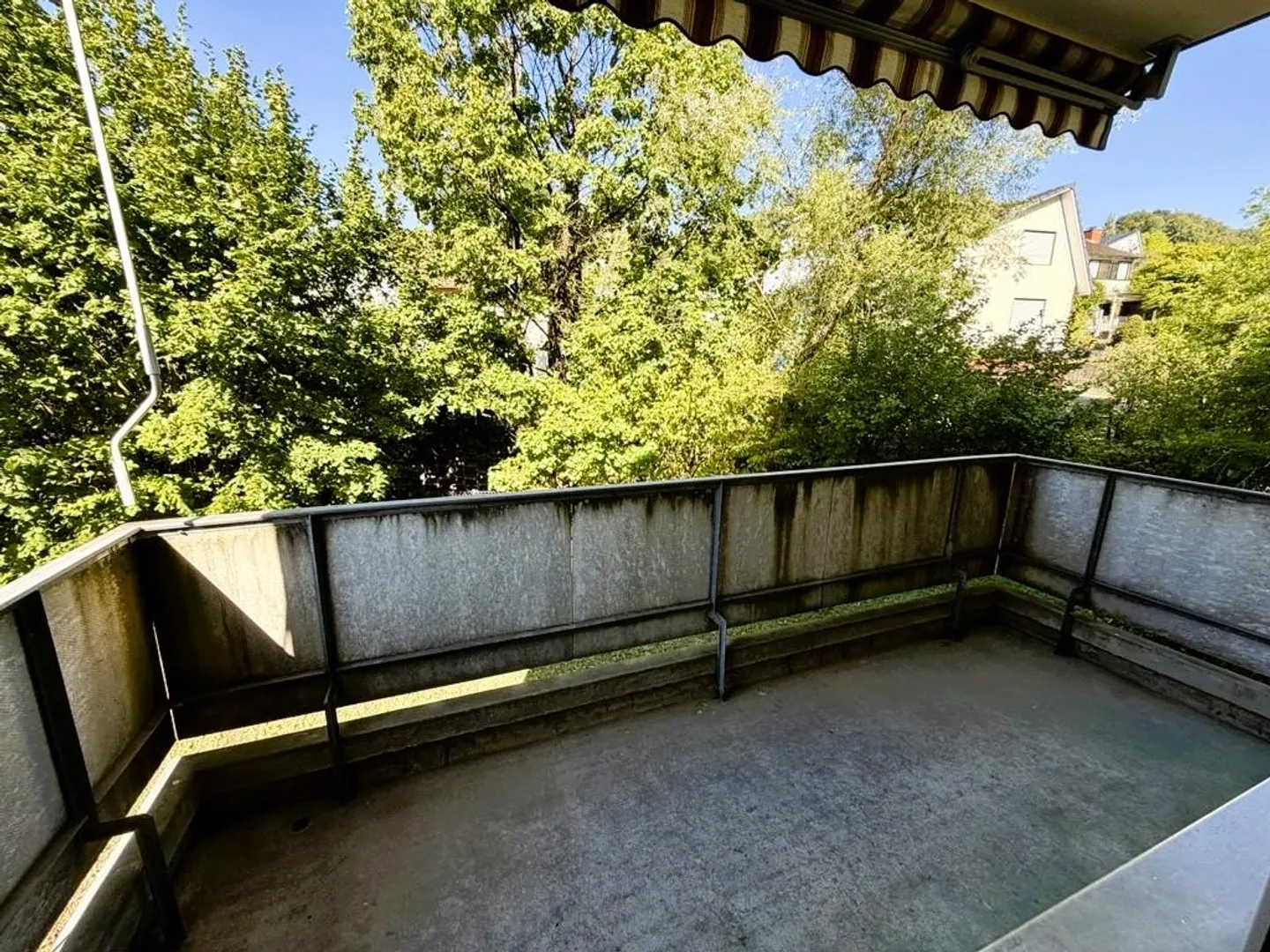 Appartamento centrale con 4 stanze e balcone - Foto 7 di 13