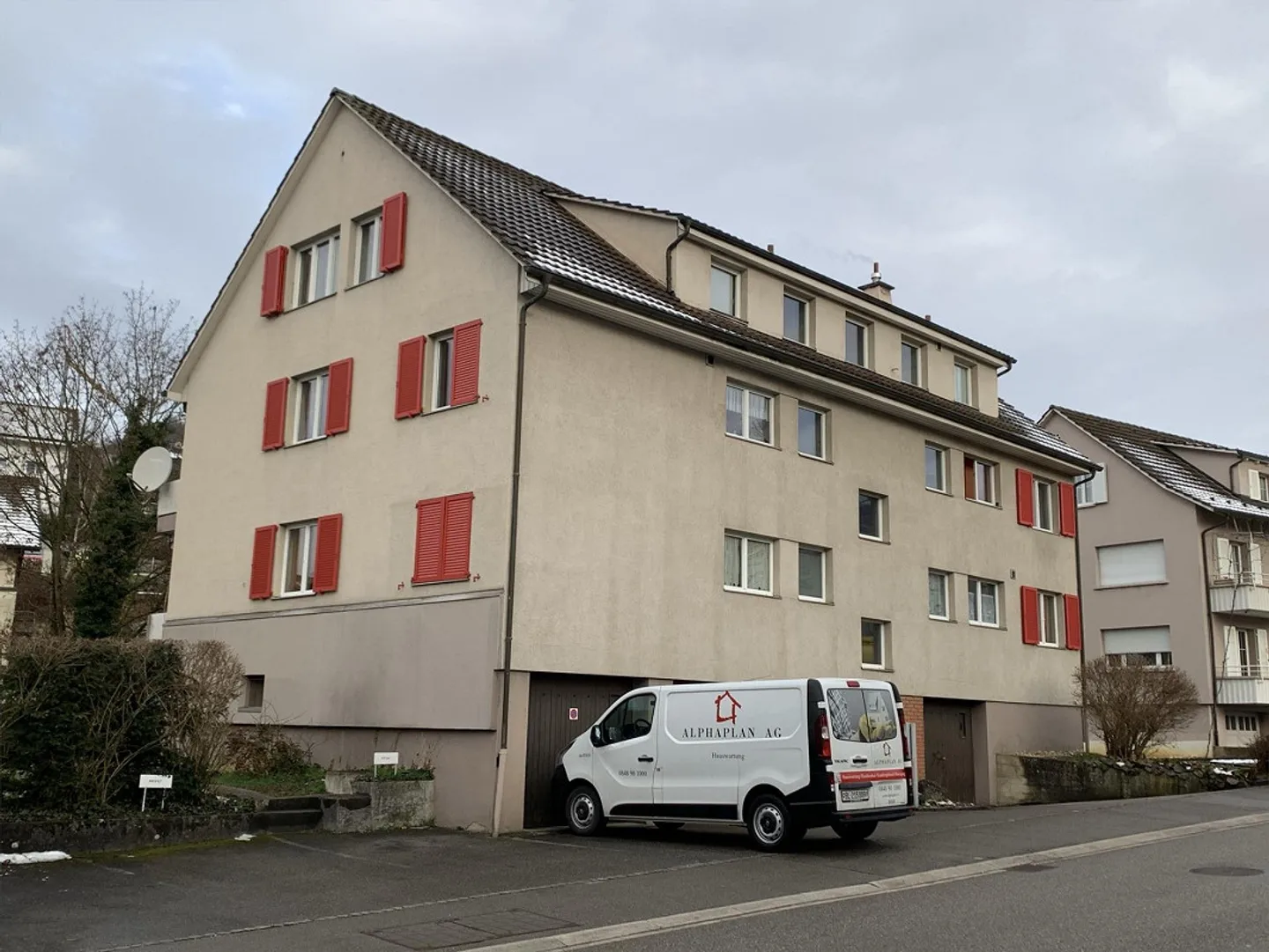 Appartamento centrale con 4 stanze e balcone - Foto 13 di 13
