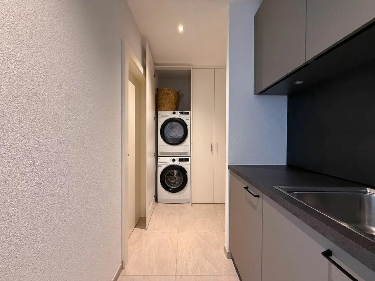 Schöne 2,5-Zimmer-Wohnung zur Miete in Conthey - Foto 2 von 6
