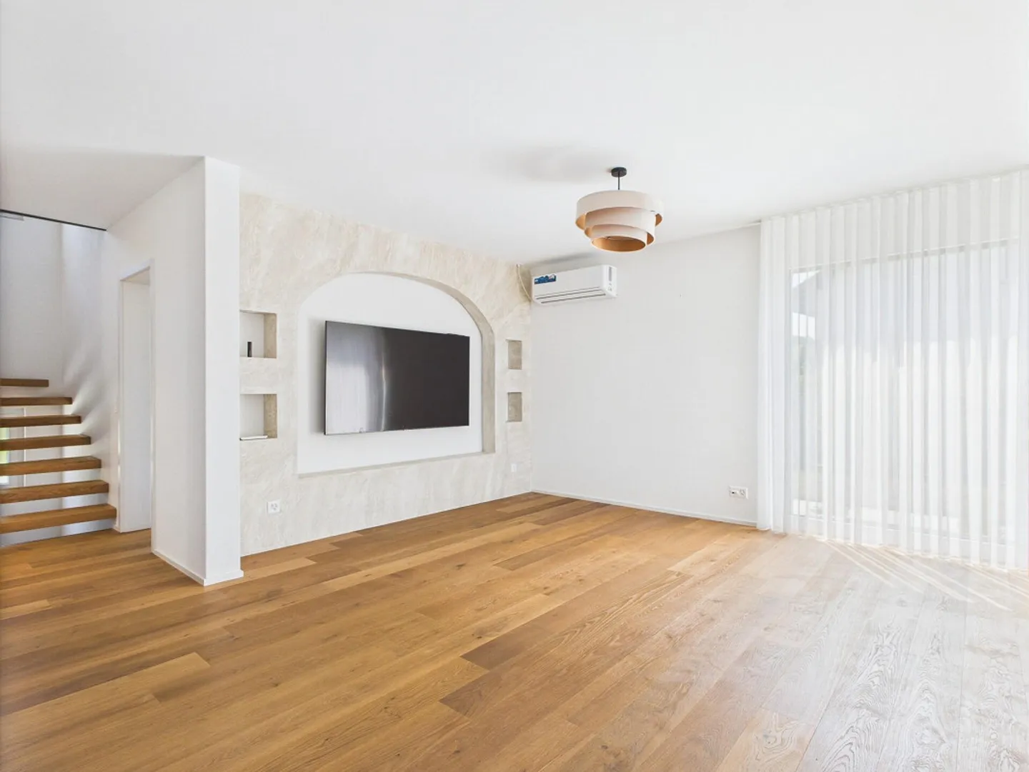 Bâtiment Neuf Moderne dans un Emplacement Calme - Photo 5 sur 12