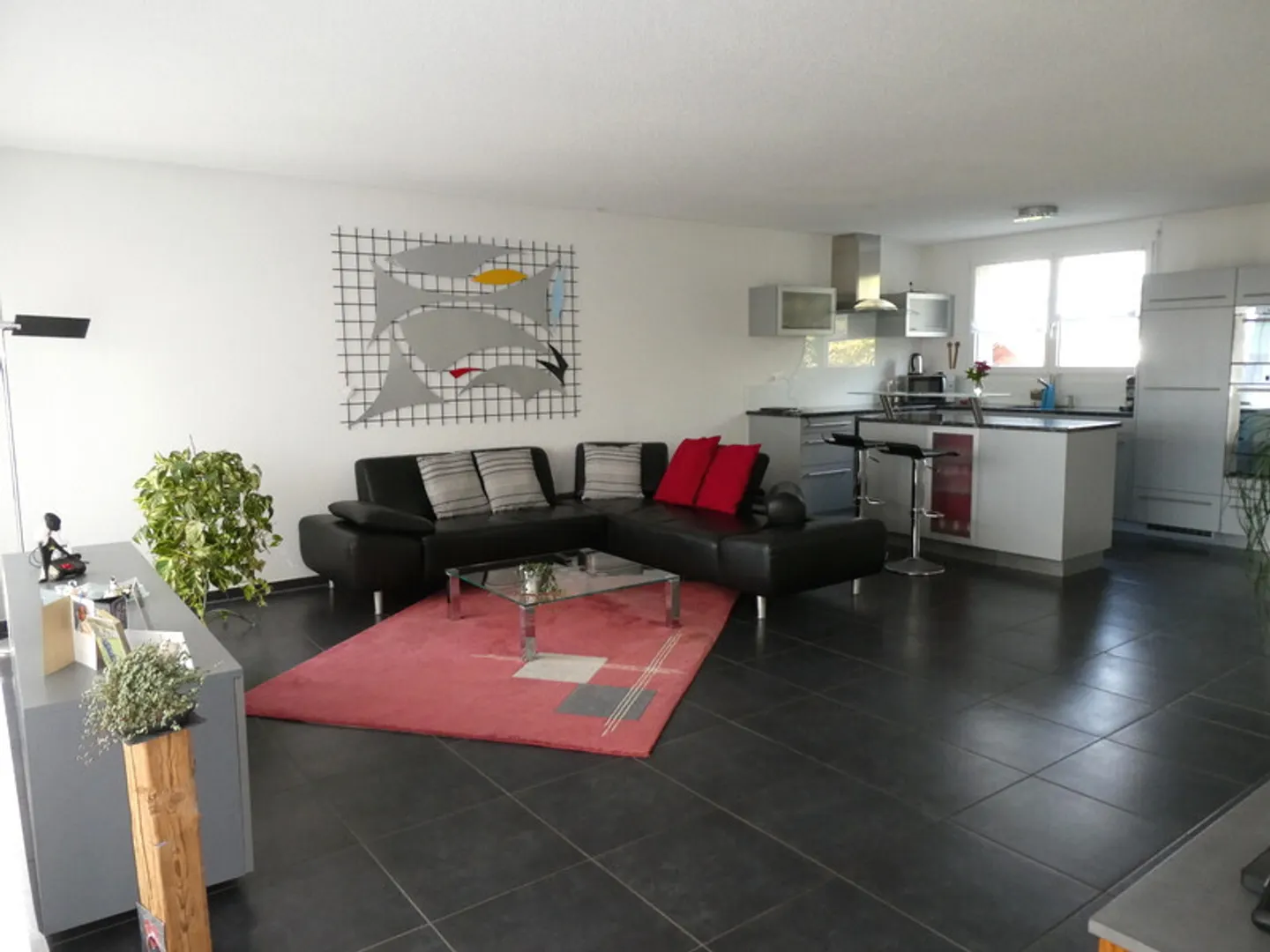 3½ ZIMMER-MAISONETTEWOHNUNG IN THUN (BE), MÖBLIERT, TEMPORÄR - Foto 1 di 9