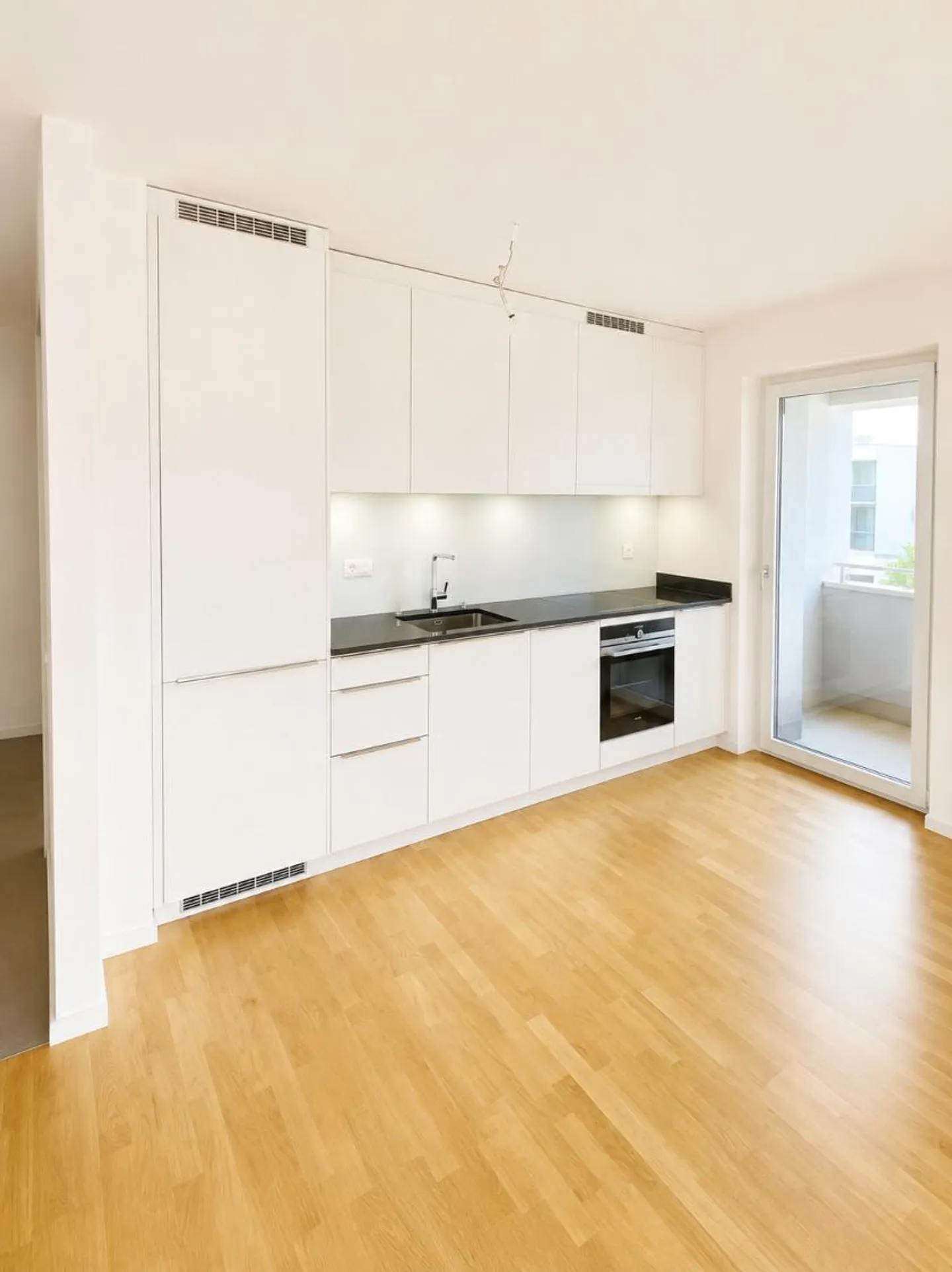 Your new apartment in Kleinbasel - Photo 3 of 6
