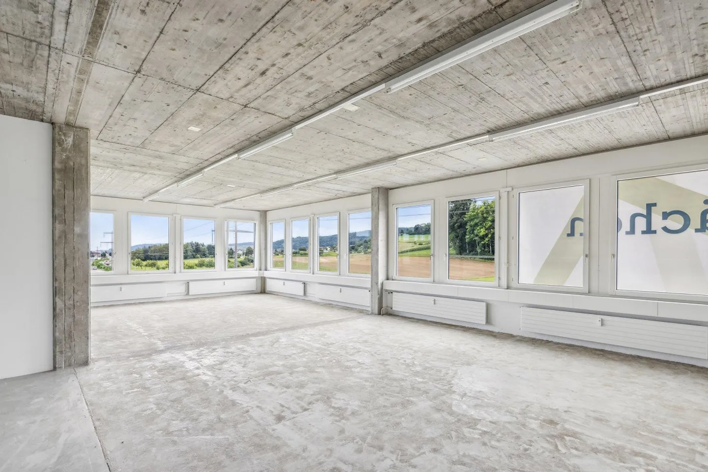 Gewerbefläche mit hoher Sichtbarkeit - Foto 4 von 9