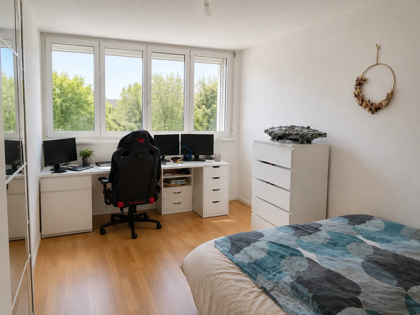 2.5 Room Apartment - Photo 3 of 5