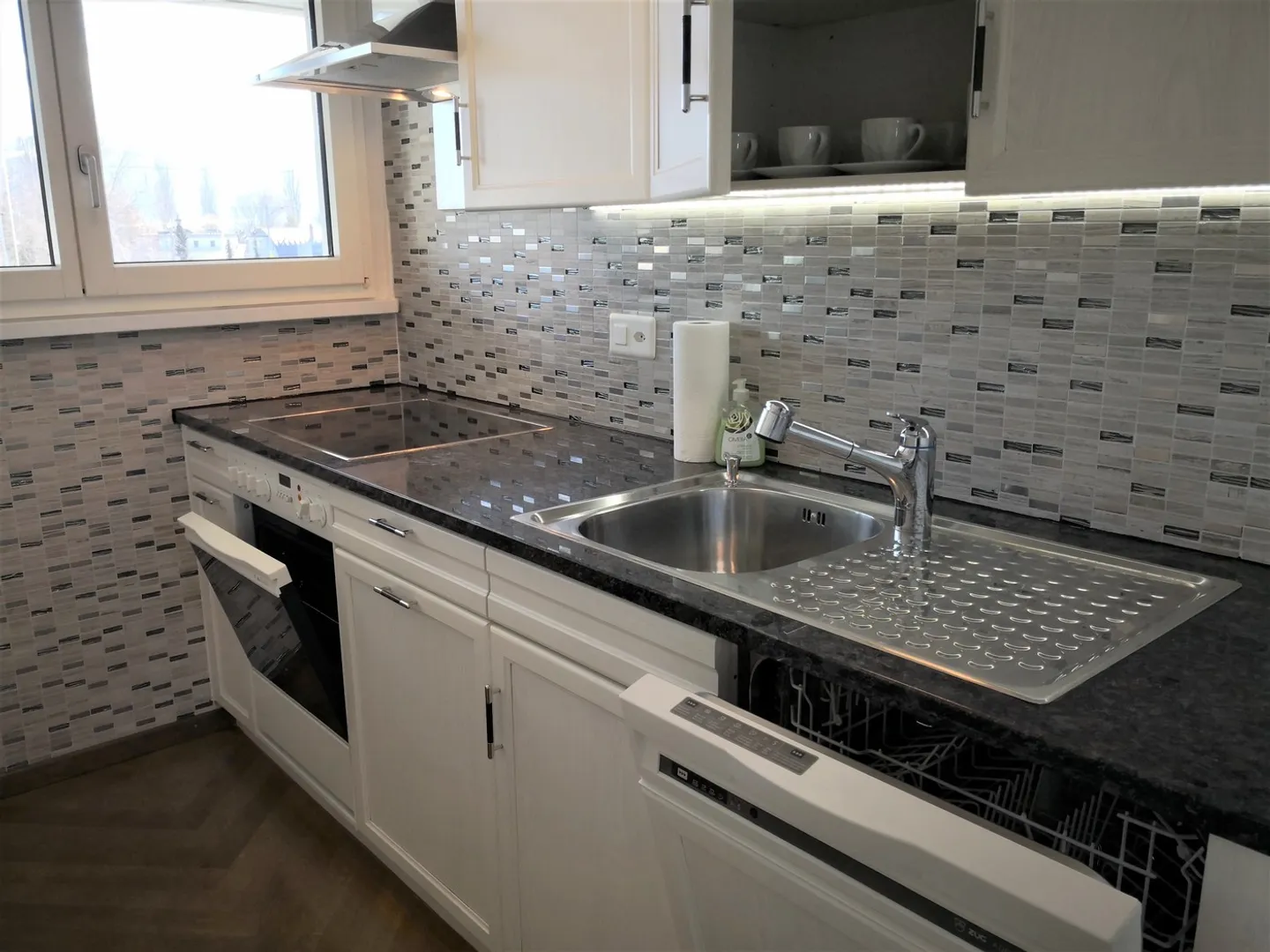 Luxuriös eingerichtete 4,5-Zimmer-Wohnung zur Miete - Foto 10 von 23