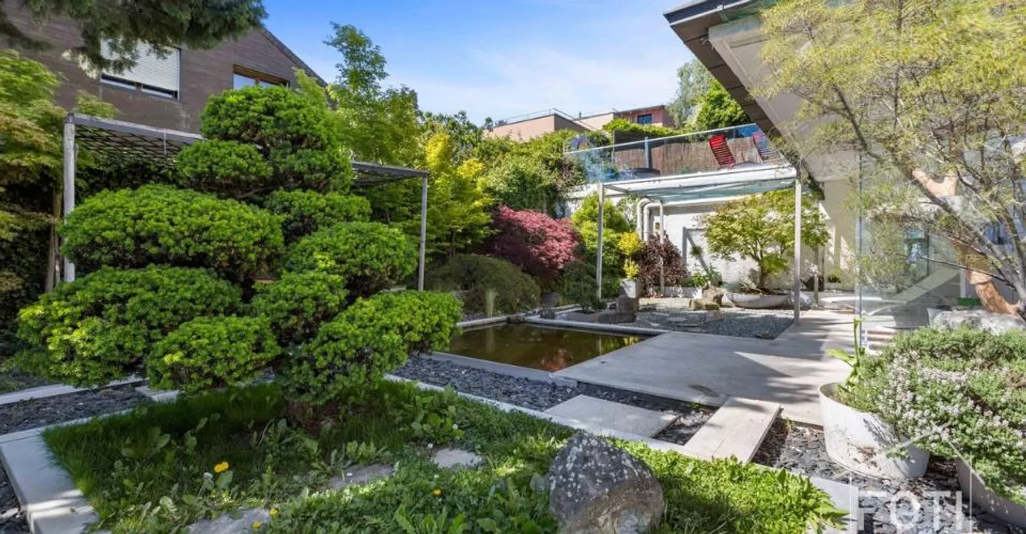 Duplex 5.5 rooms of 231 m² - 1,100 m² garden, private pool and lake view - Lutry - Photo 1 of 13