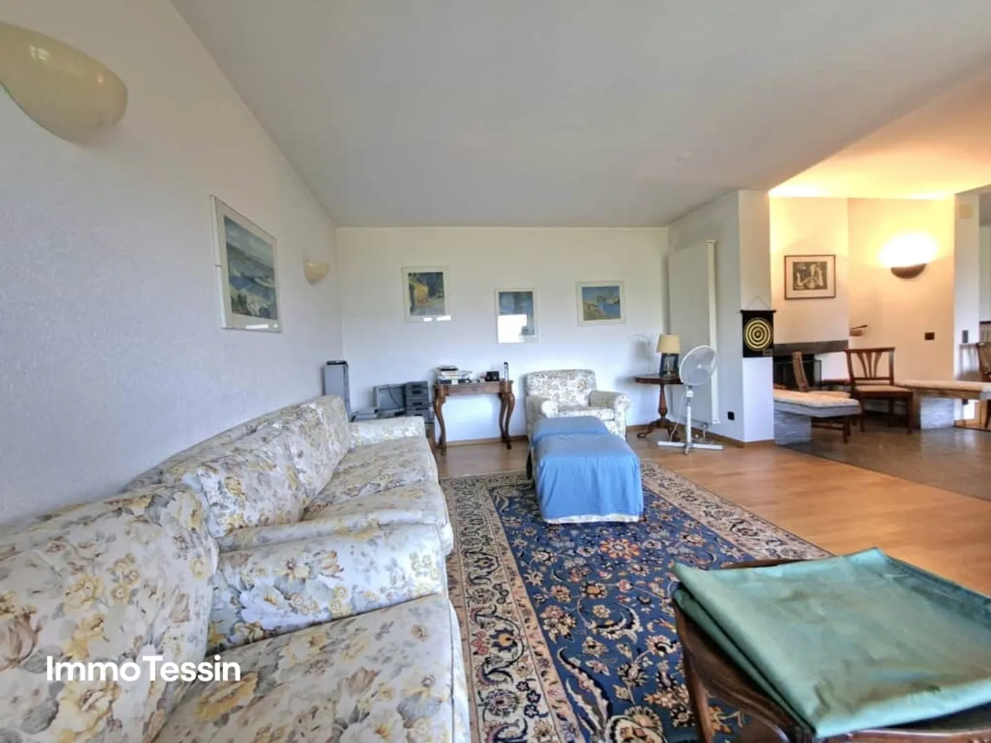 EVIDENZA: Villa Doppia Esclusiva con Piscina e Grande Terreno per Assoluta Privacy in Posizione Privilegiata Vicino a Lugano - Foto 10 di 13