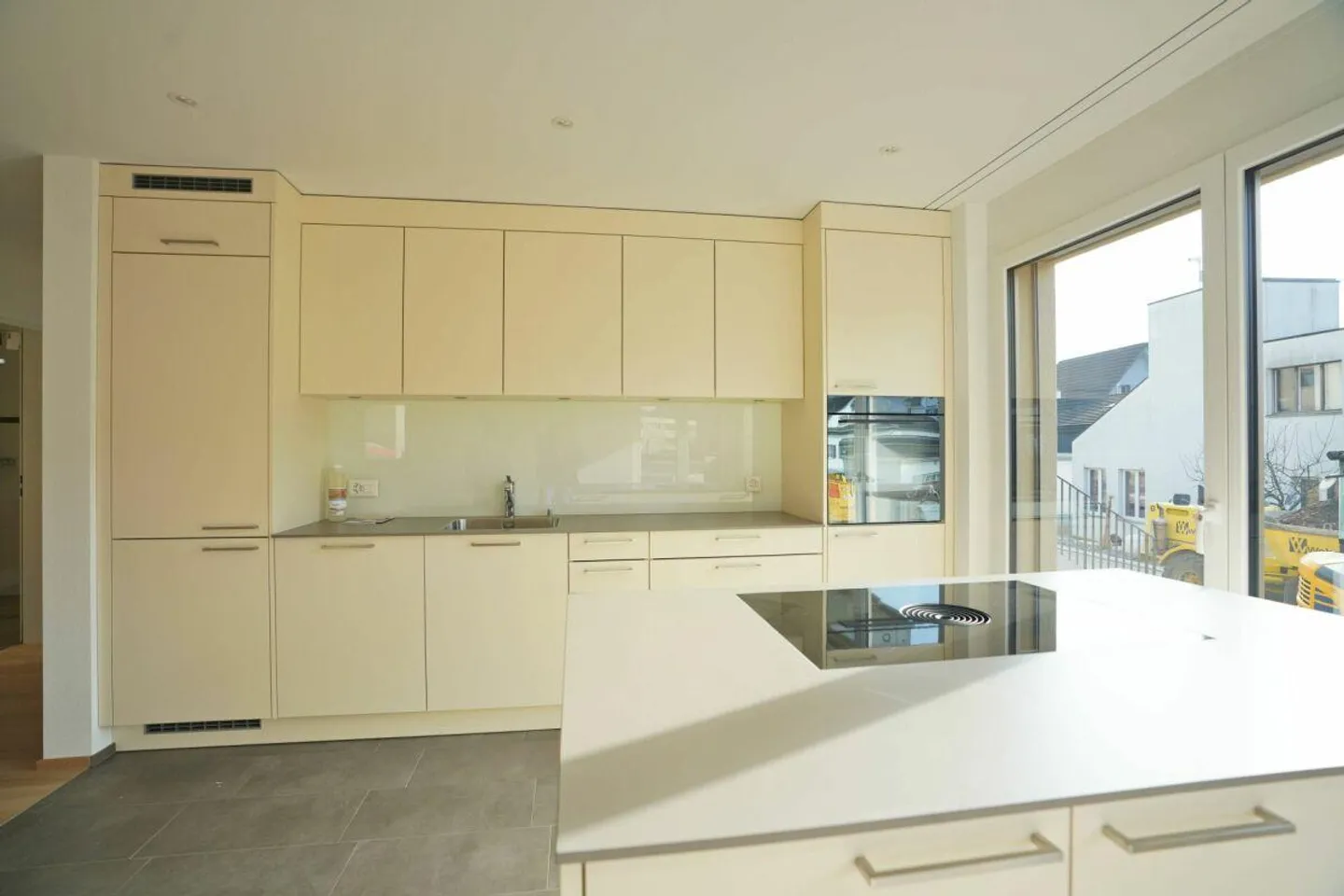 Appartamento giardino luminoso - pronto per la primavera - Foto 4 di 15