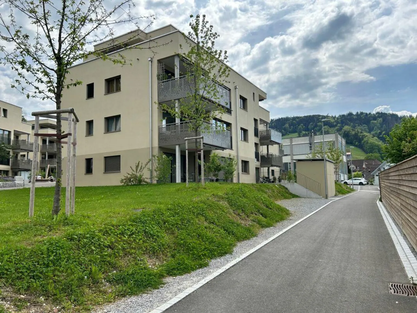 Appartamento giardino luminoso - pronto per la primavera - Foto 14 di 15