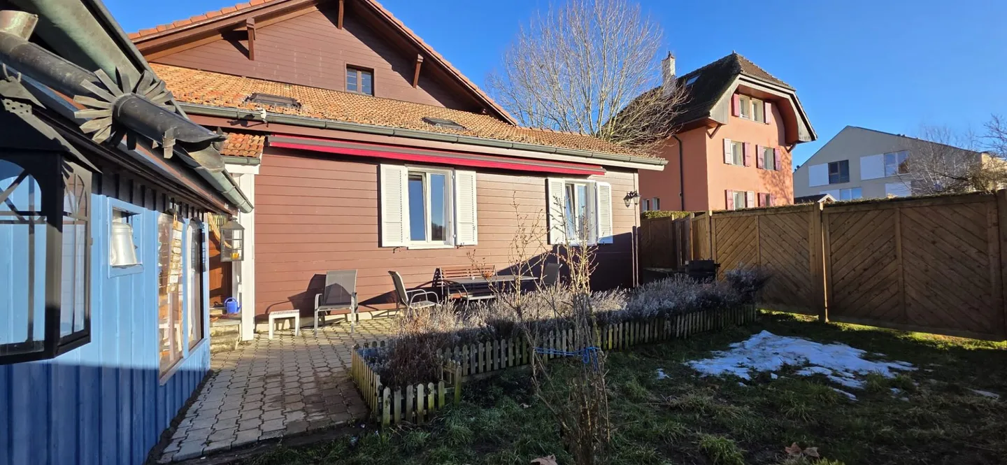 Piccolo edificio redditizio - Foto 3 di 20