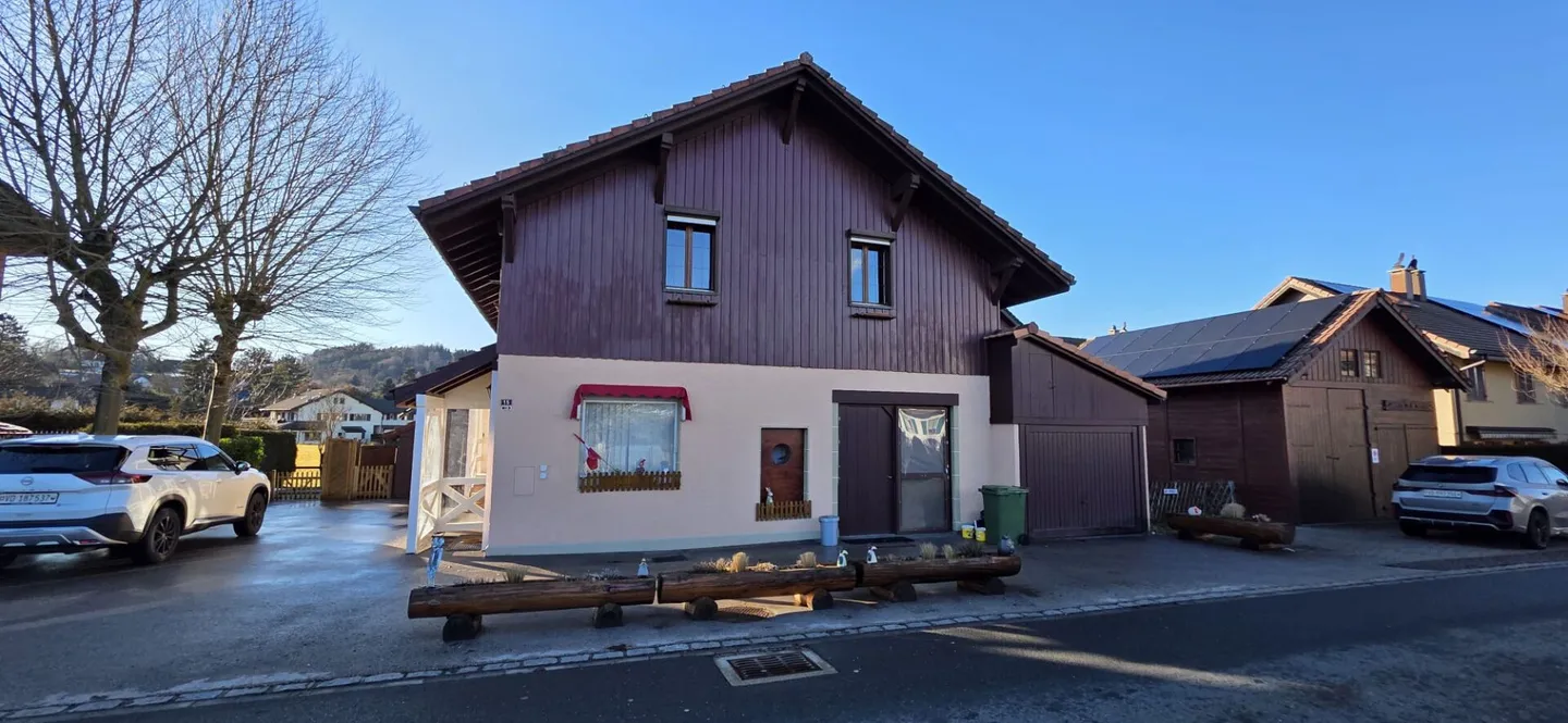 Piccolo edificio redditizio - Foto 2 di 20