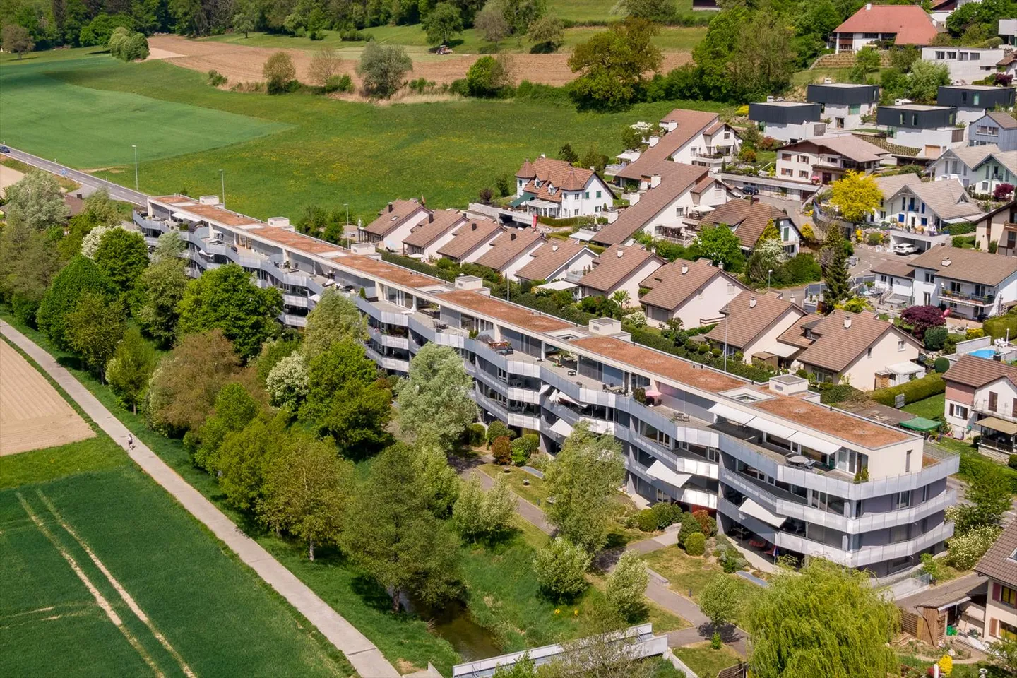 Wunderschöne Attikawohnung mit Blick ins Grüne - Foto 1 von 13