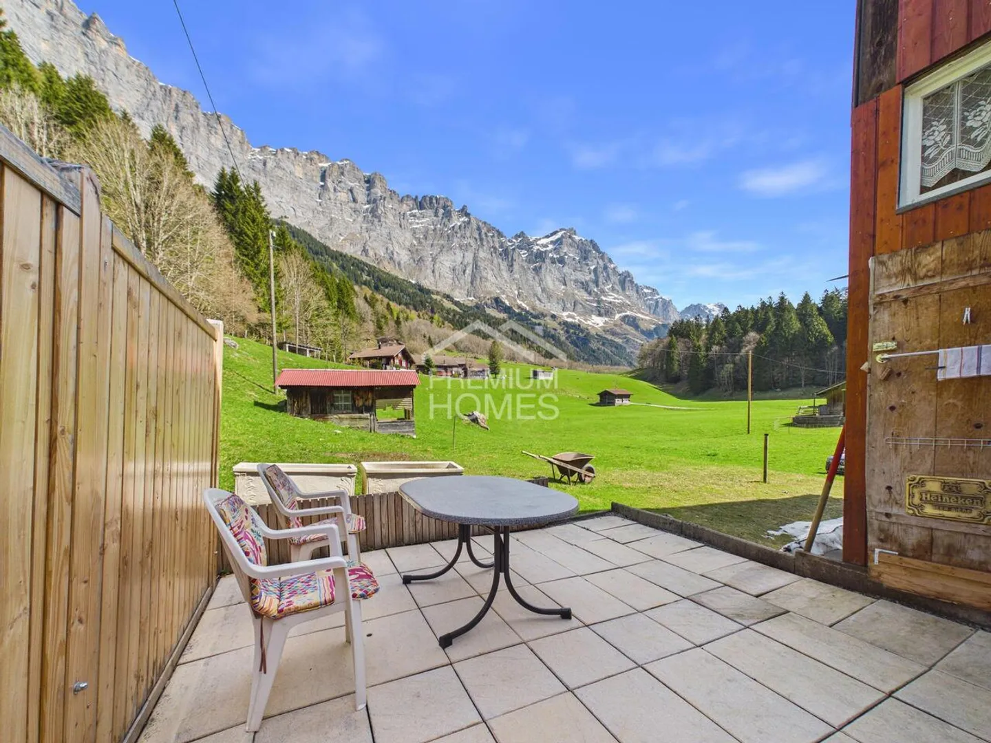 A Home with Mountain View - Photo 2 of 9