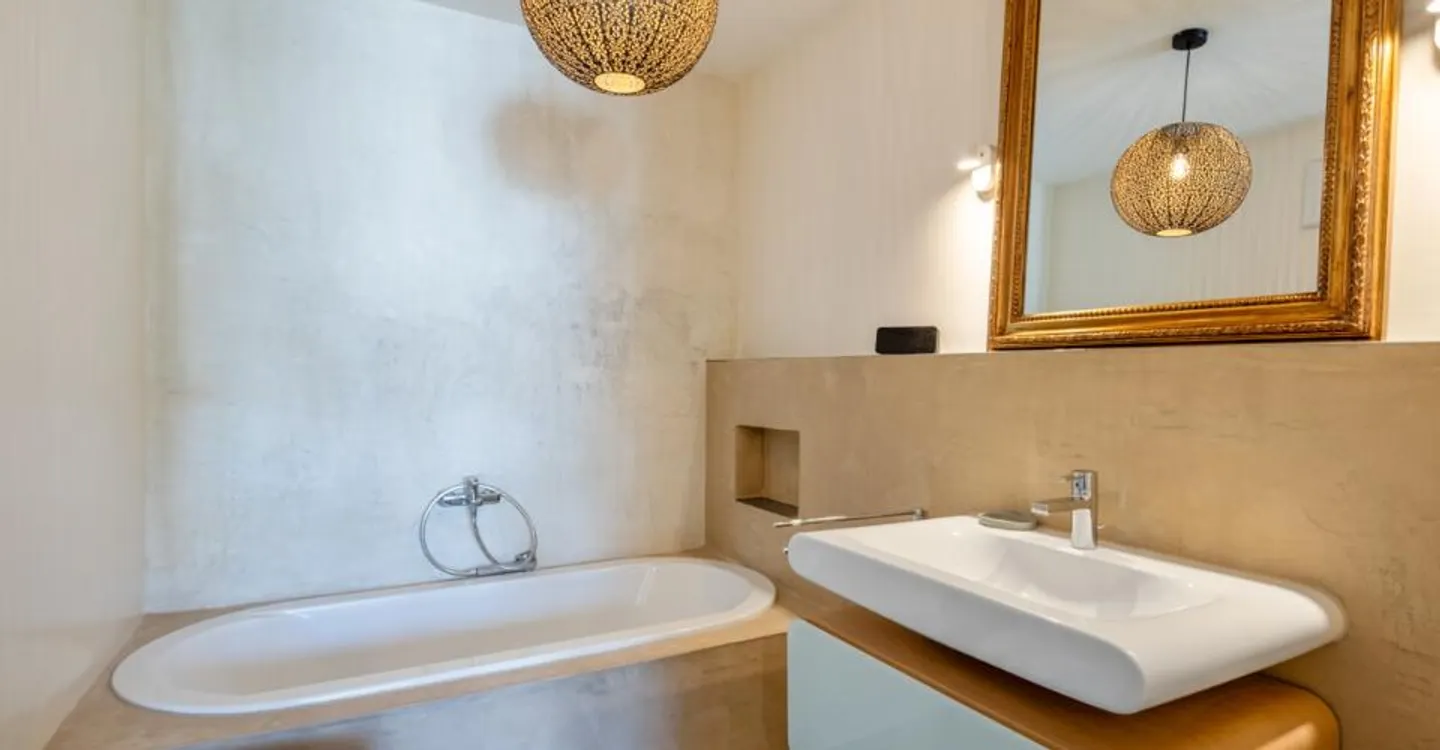 Hirzel : Maison mitoyenne avec beaucoup d'espace sur quatre étages - Photo 3 sur 4