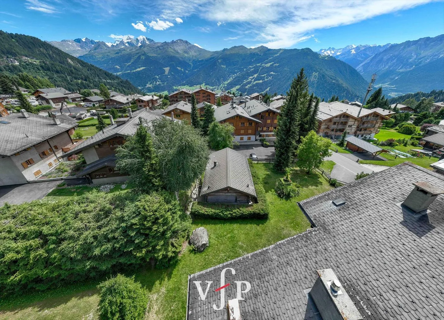 Charming Detached Chalet - Photo 10 of 10