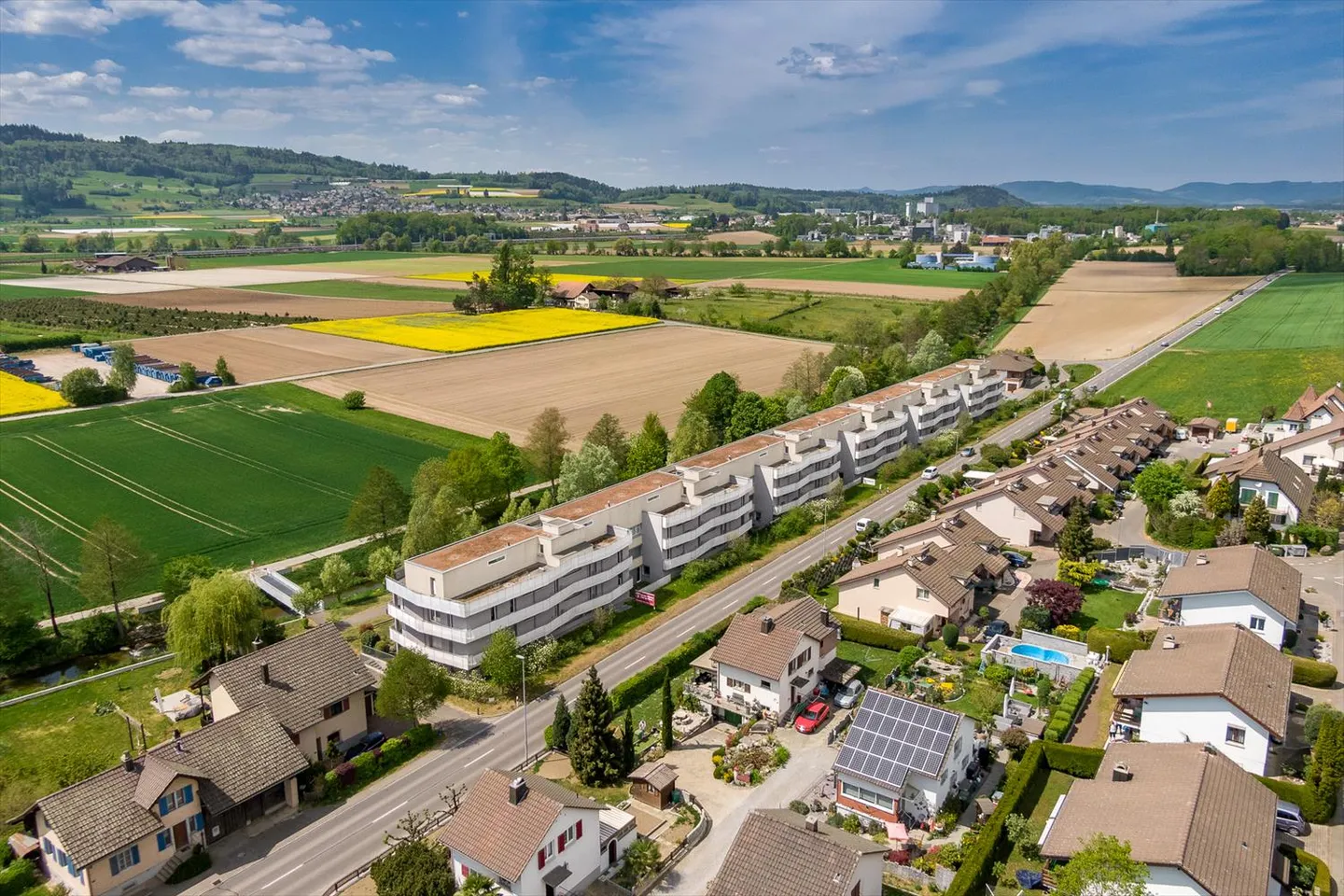 Wunderschöne Attikawohnung mit Blick ins Grüne - Foto 2 von 13