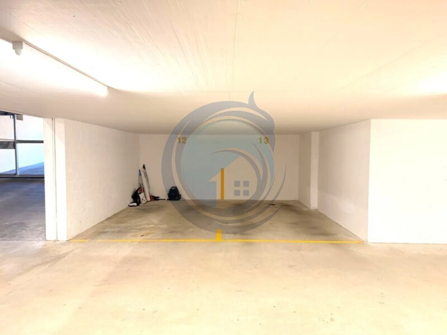 BEL APPARTAMENTO TRAVERSANTE DI 3,5 VANI CON BEL BALCONE - Foto 11 di 11