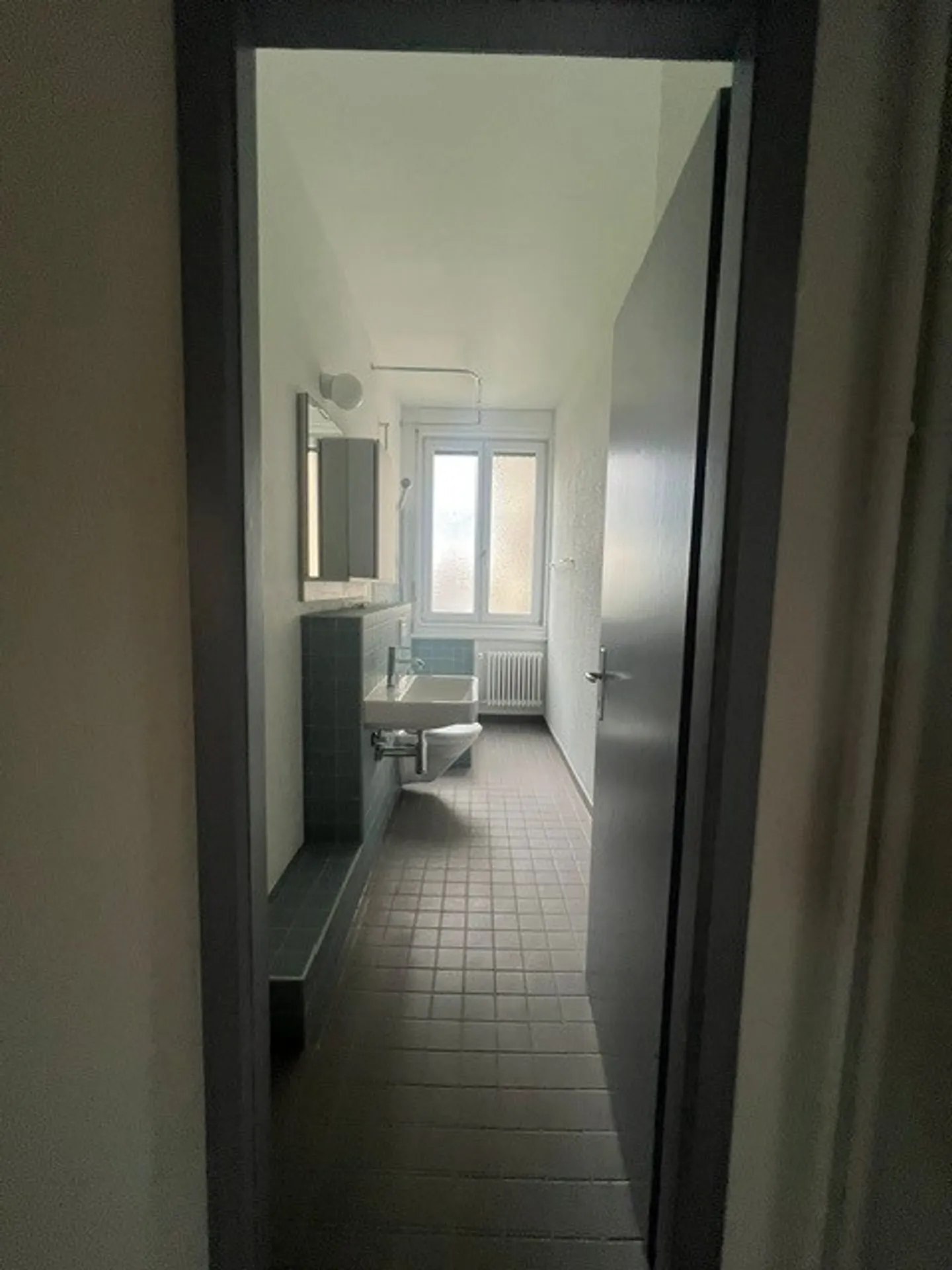 Appartement avec 3 chambres entièrement rénové - Photo 2 sur 7