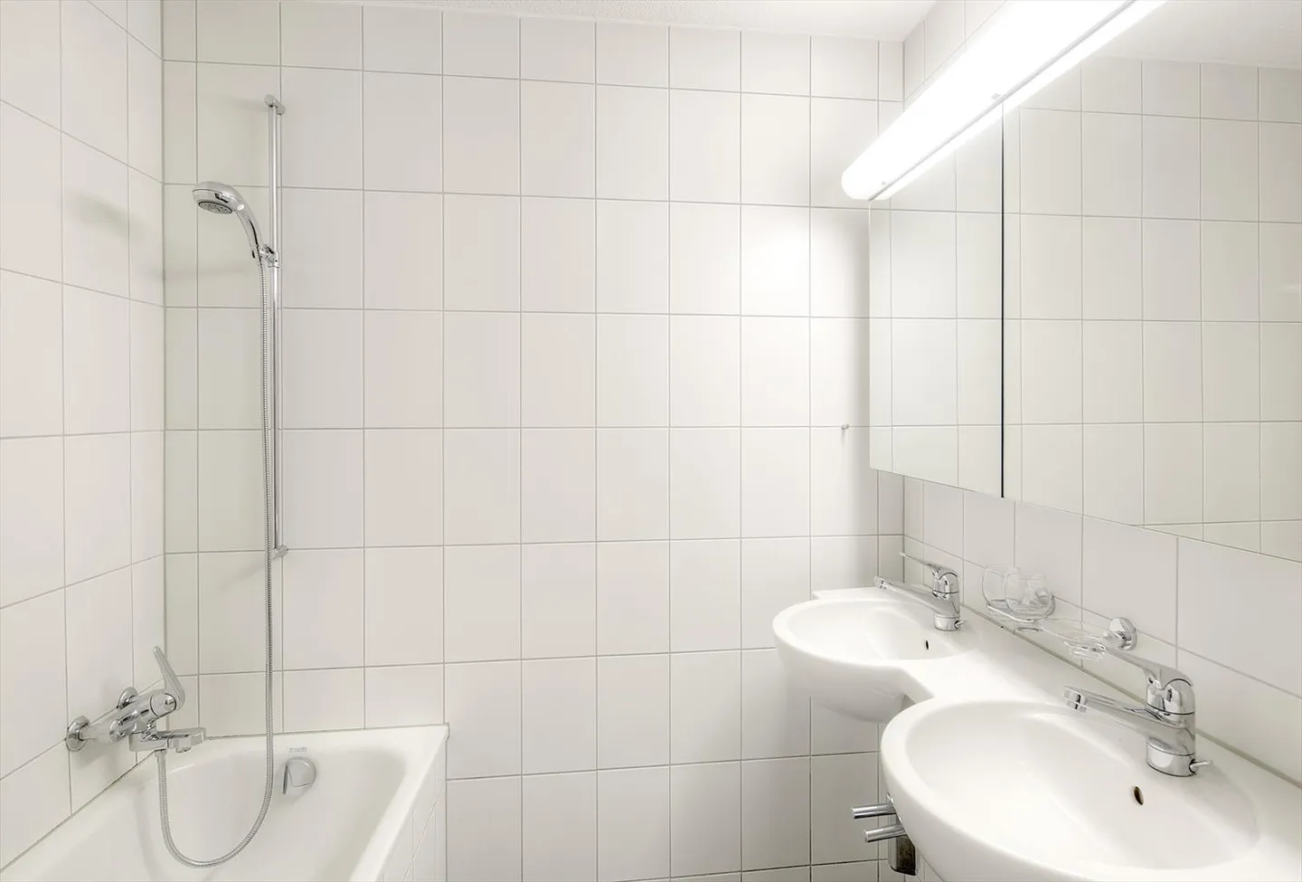 Apartment for rent - Photo 4 of 7