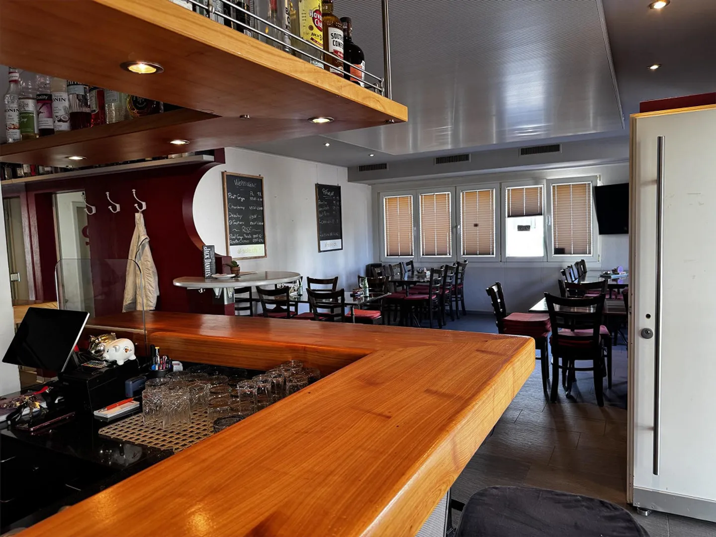 Superbe lieu pour restaurant ou snack-bar/entreprise - Photo 5 sur 11