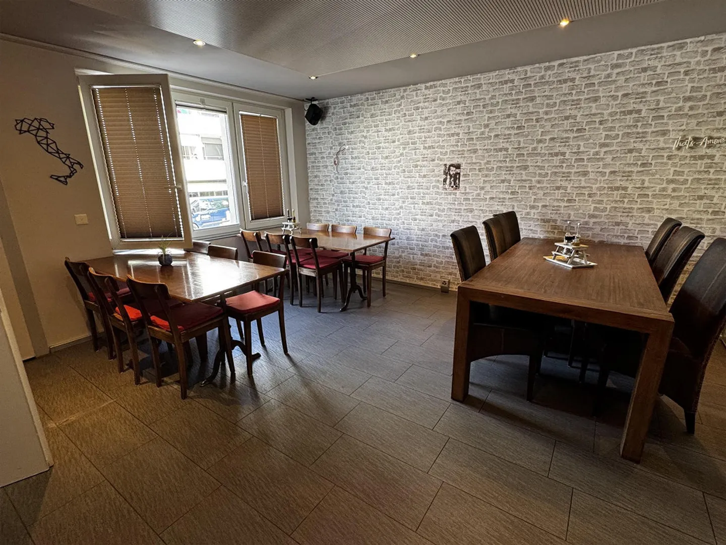 Superbe lieu pour restaurant ou snack-bar/entreprise - Photo 7 sur 11