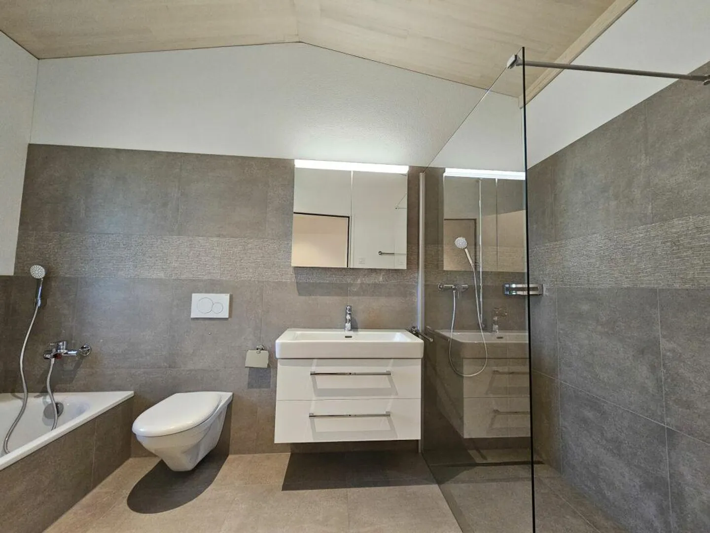 Newly built 3.5 room apartment in the center of Appenzell - Photo 4 of 10