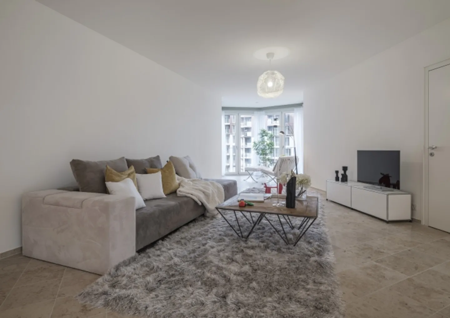 Appartement spacieux de 5,5 pièces au Bucheggplatz - Photo 2 sur 11