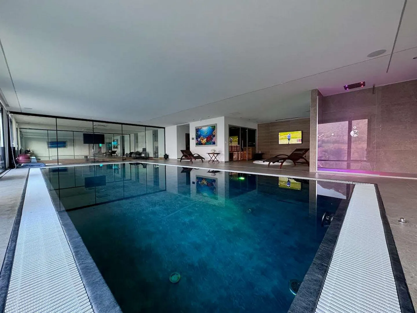 Villa ultramoderna vicino a TASIS - Foto 7 di 13