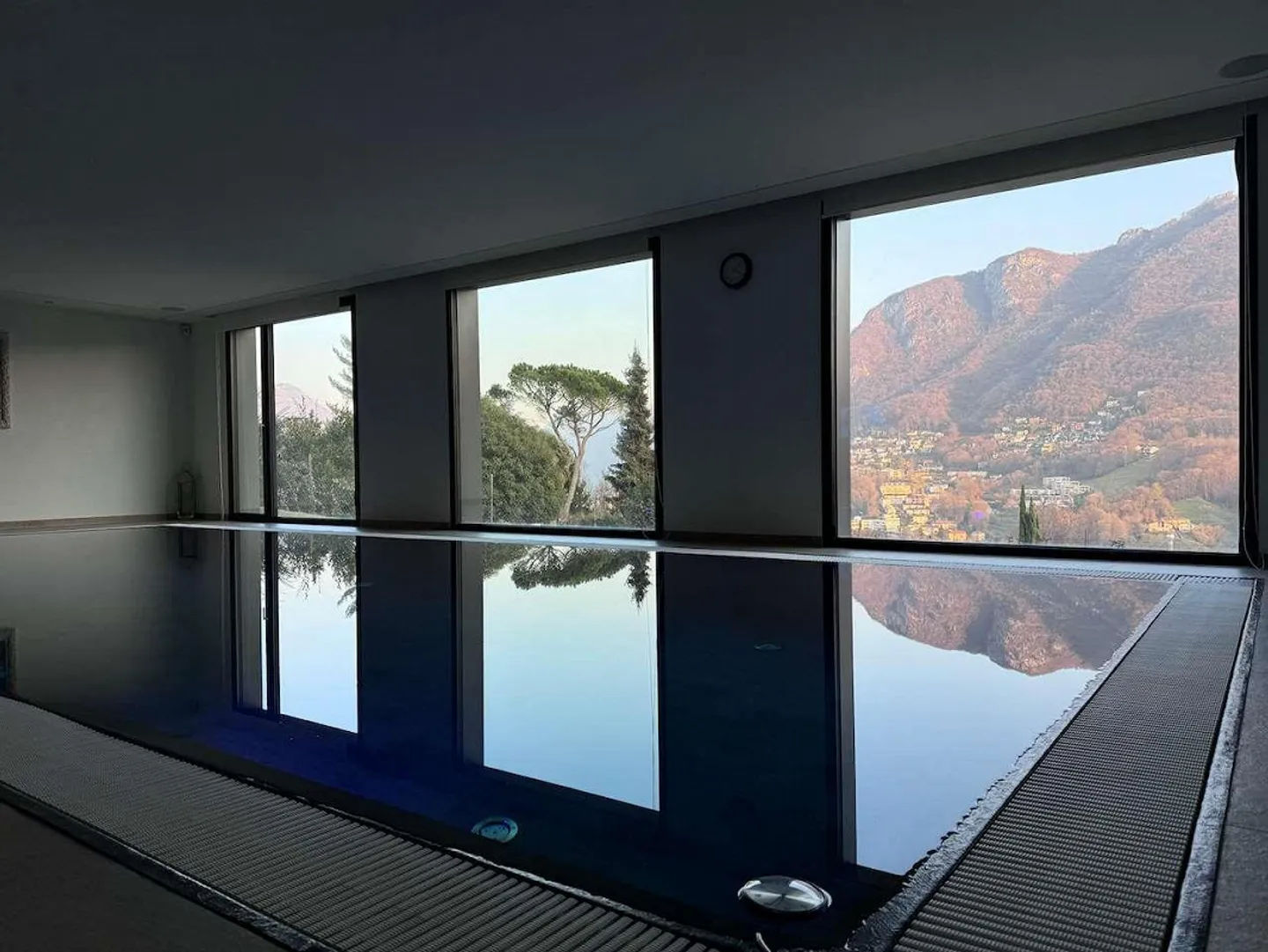 Villa ultramoderna vicino a TASIS - Foto 6 di 13