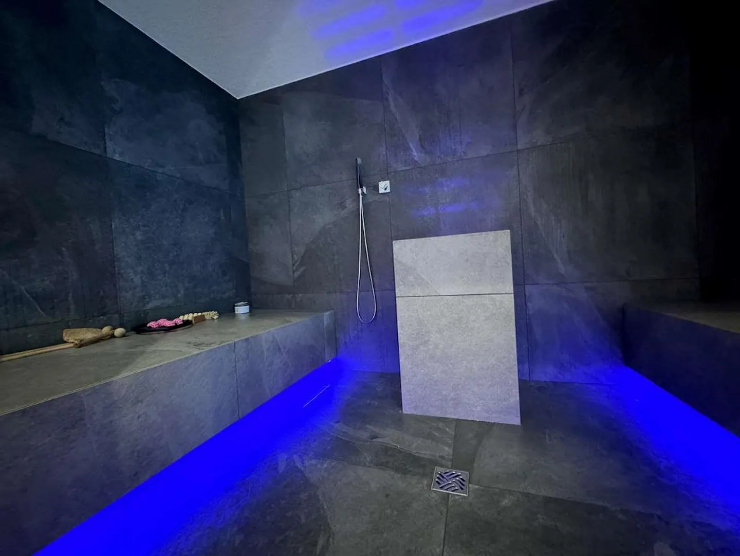 Villa ultramoderna vicino a TASIS - Foto 10 di 13