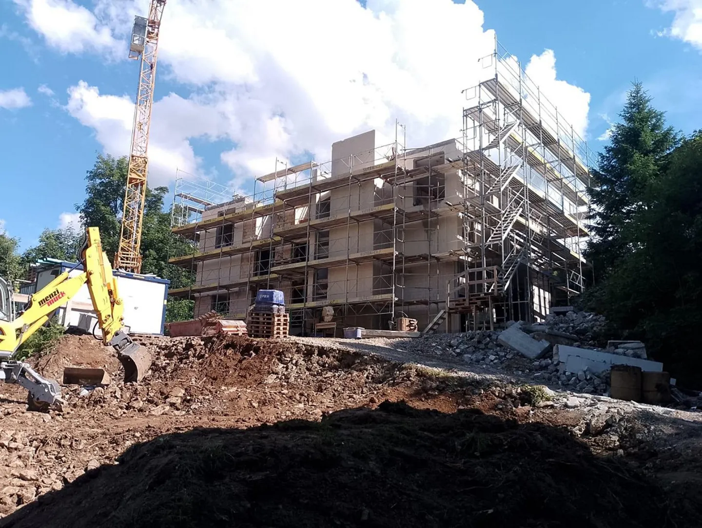 Appartamento del custode (80 - 100% posizione) con opportunità di alloggio attraente - Foto 2 di 2