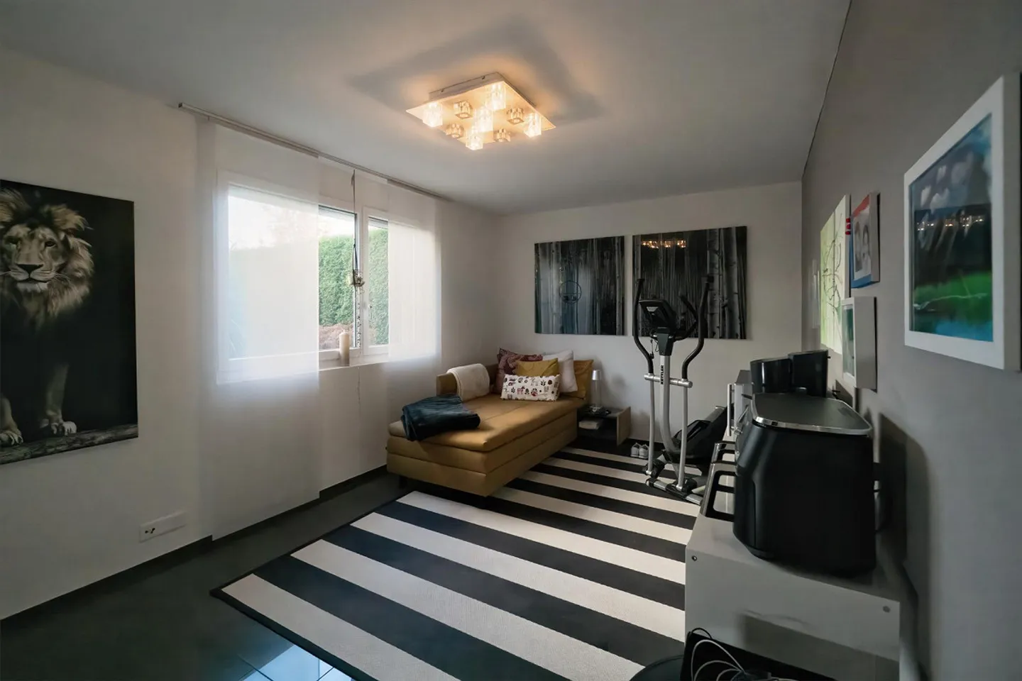 Attractive Ground Floor Apartment with Large Garden (approx. 300 m2) - Photo 6 of 15