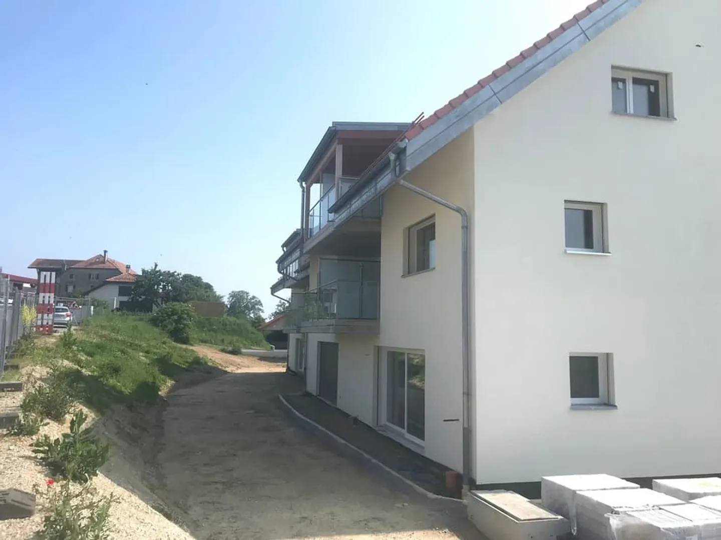 New 3.5-room apartment on the garden level - Photo 2 of 12