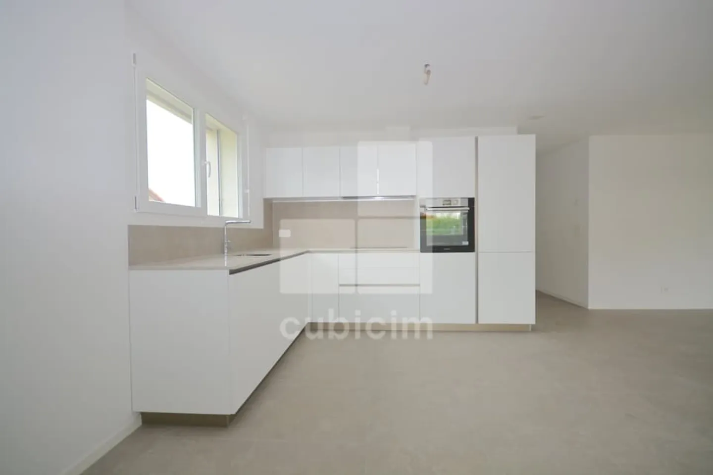 New 3.5-room apartment on the garden level - Photo 3 of 12