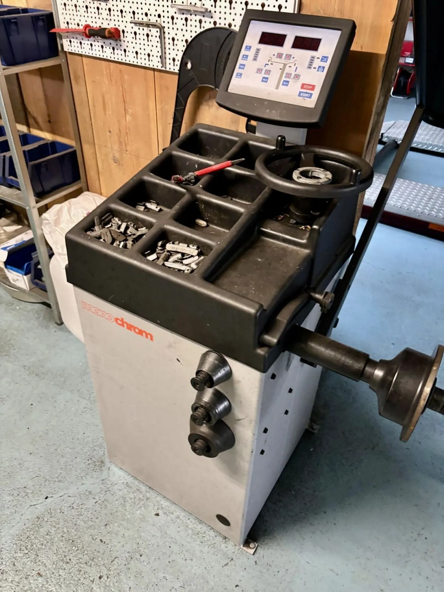 Officina auto - Foto 10 di 12