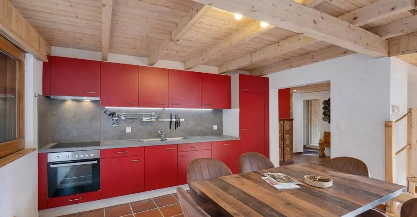 Chalet with authentic charm - fully renovated - Photo 4 of 10