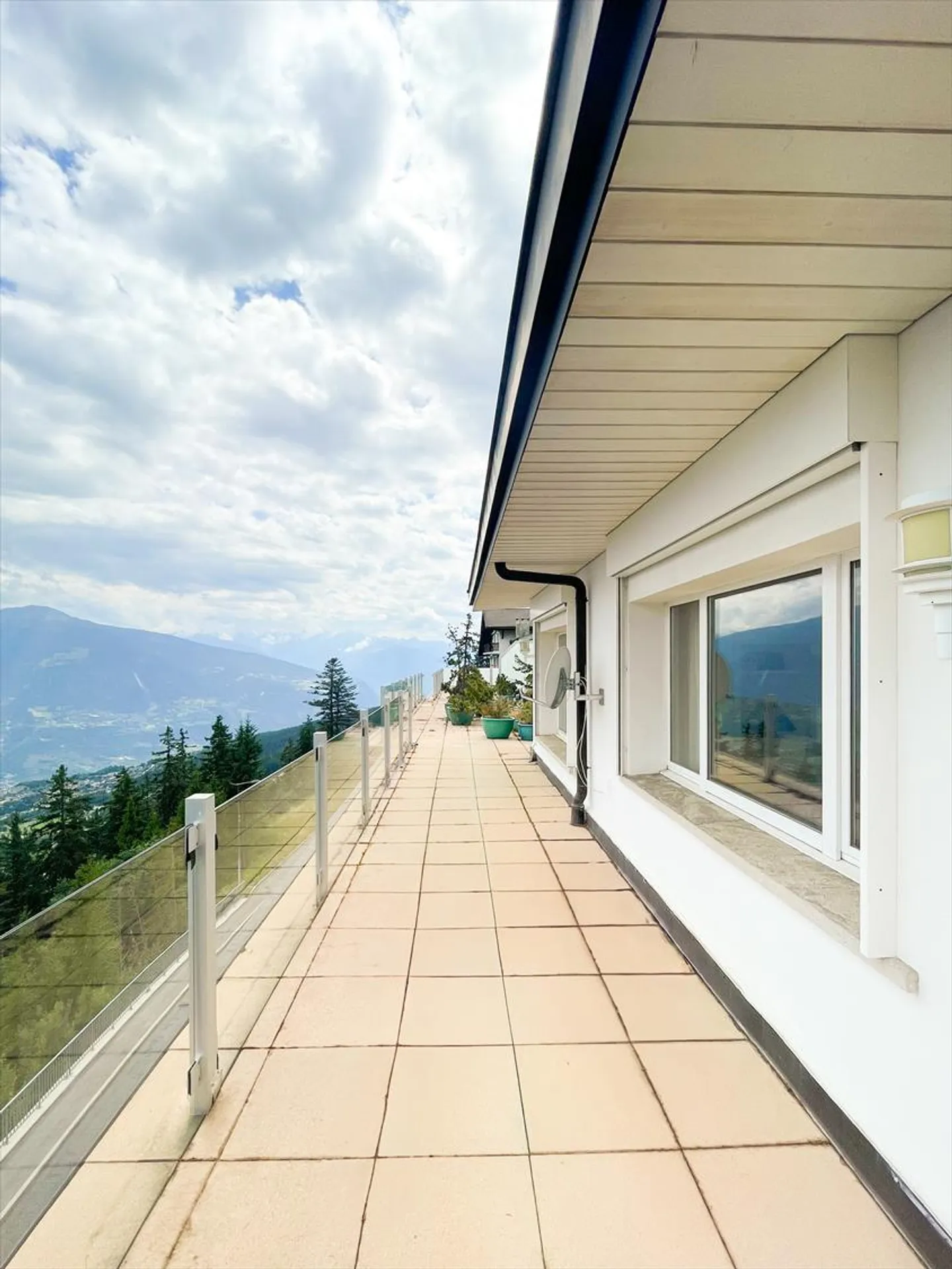 Ultimo piano 7.5 stanze - Foto 7 di 11