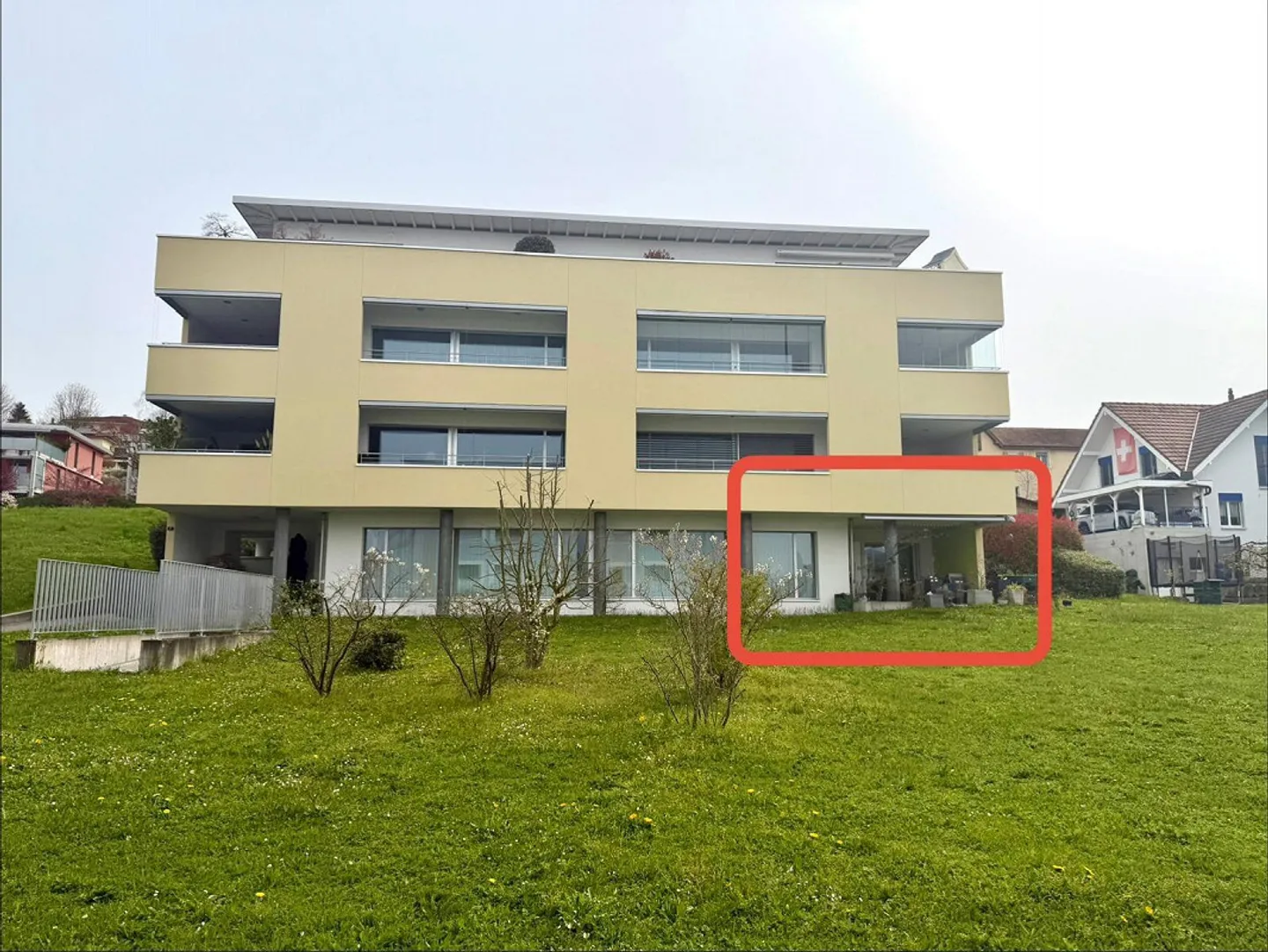 Modern and spacious with garden! - Photo 1 of 6