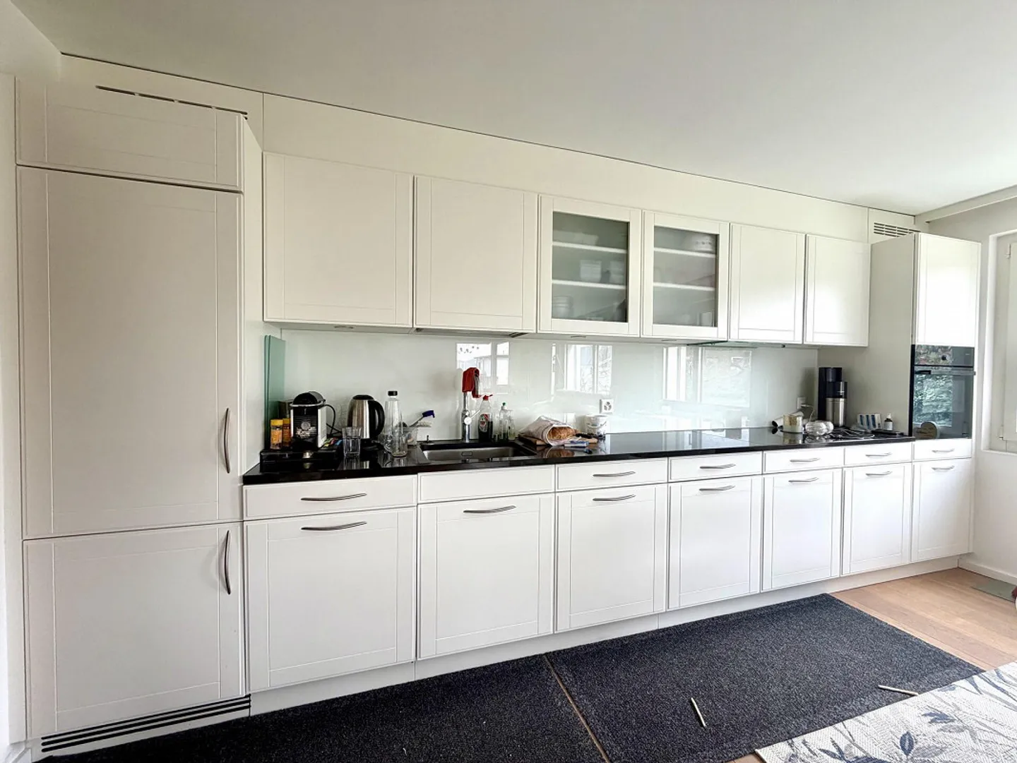 Modern and spacious with garden! - Photo 6 of 6