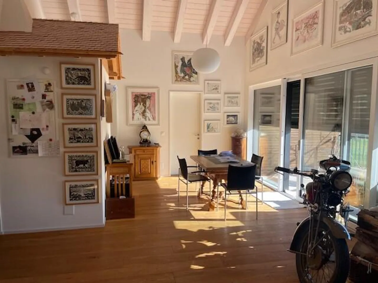 High Quality in the Attic with a View - Photo 4 of 11