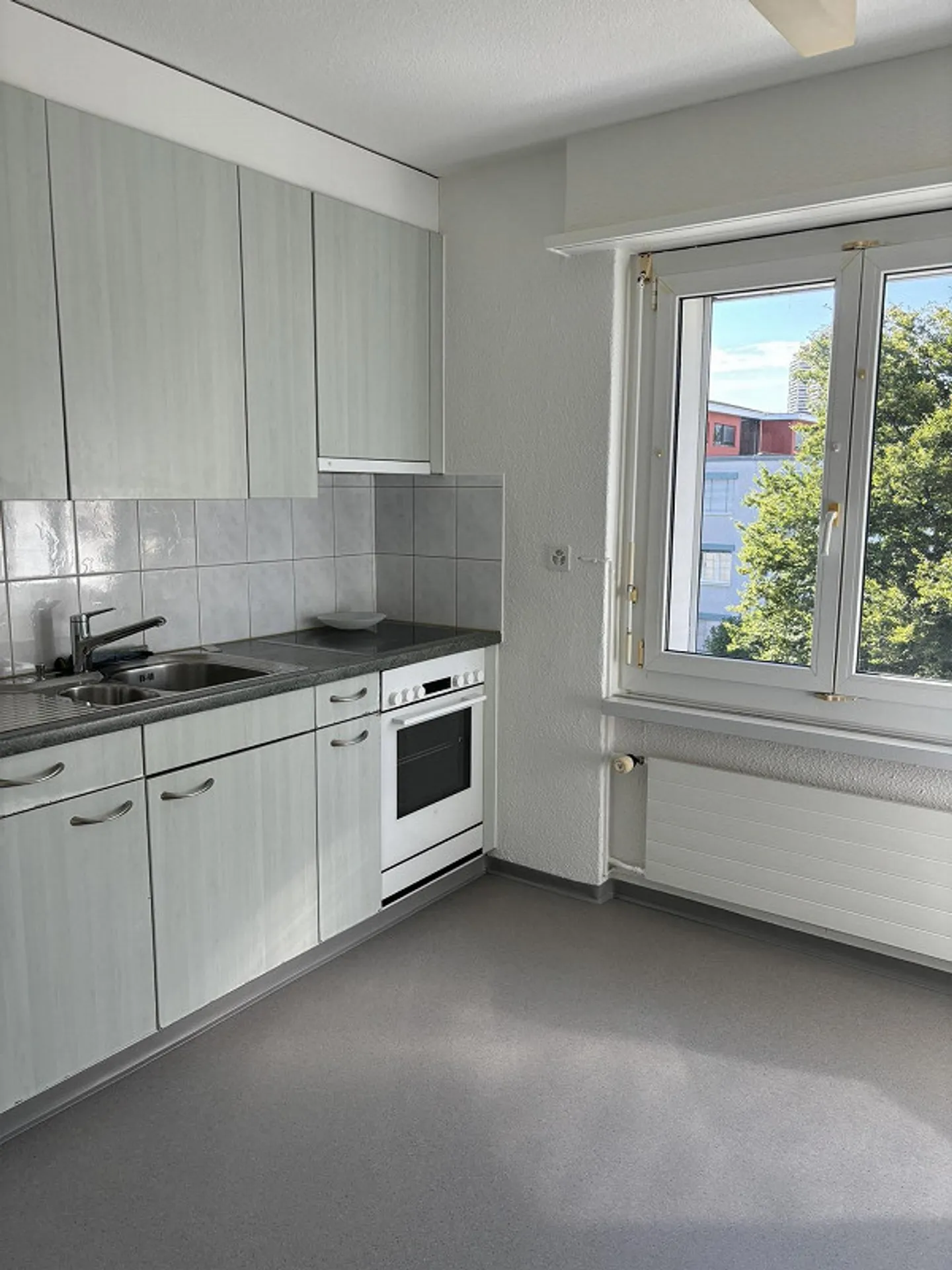 Charmante 2.5 Zimmerwohnung - Foto 3 von 9